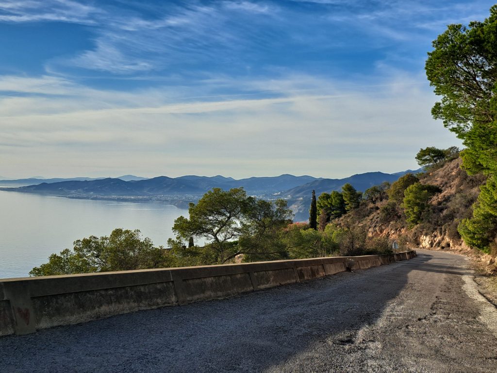 Qué hacer en bicicleta en el área de Nerja 5 Cerro Gordo Qué hacer en bicicleta en el área de Nerja